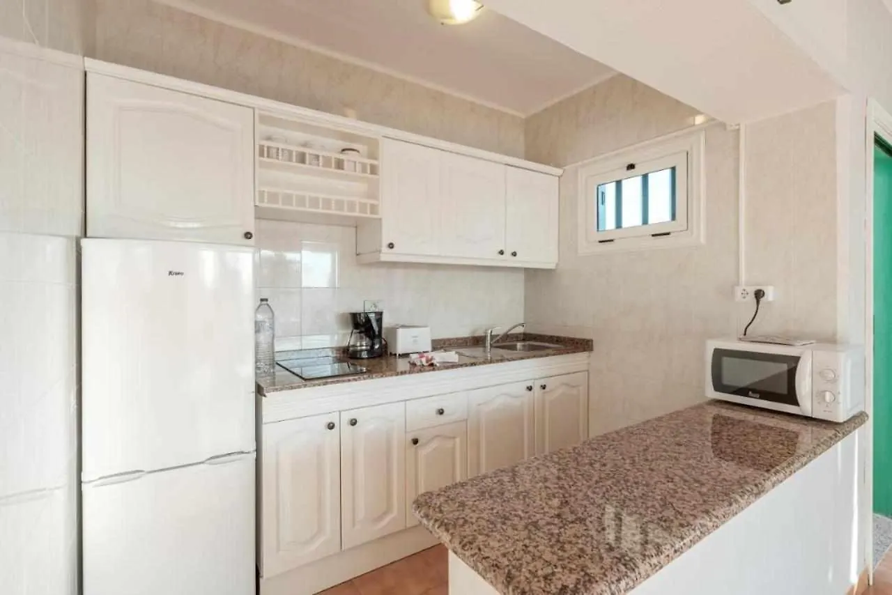 Apartamento Gibshouses Hyde Park Puerto del Carmen  España